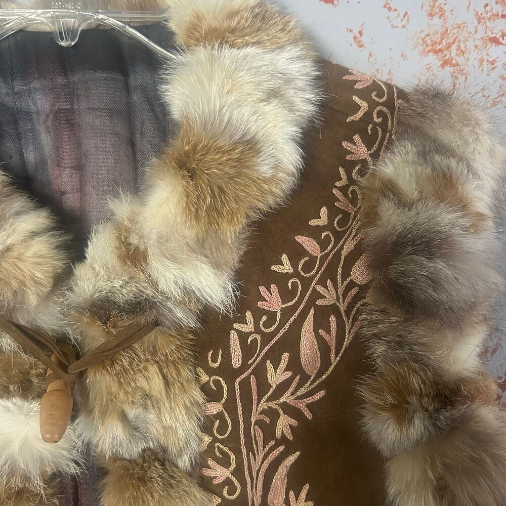 Boho Embroidered Faux Fur Trim Vest Brown Faux Suede Western Festival Small - Picture 2 of 9